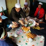 chinese_family_eating